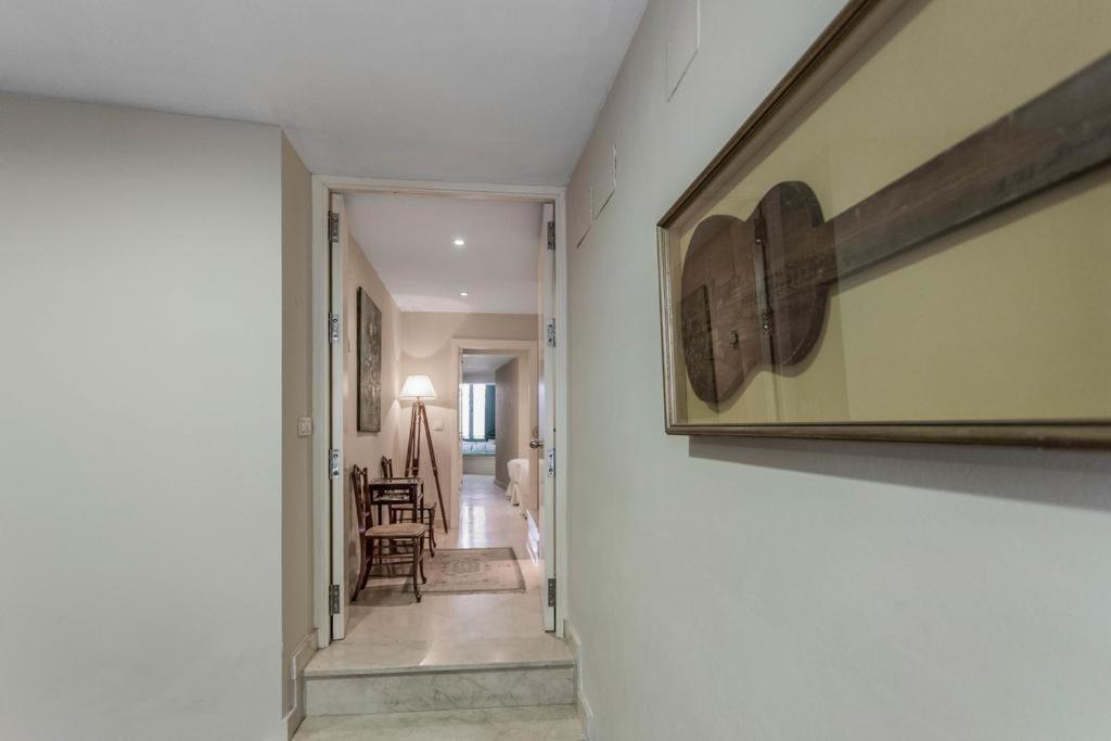 セビリア Fam Sevillian Townhouseヴィラ エクステリア 写真