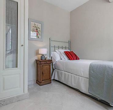 セビリア Fam Sevillian Townhouseヴィラ エクステリア 写真