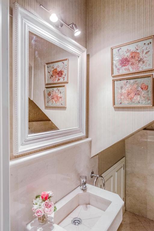 セビリア Fam Sevillian Townhouseヴィラ エクステリア 写真