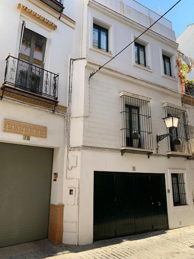 セビリア Fam Sevillian Townhouseヴィラ エクステリア 写真