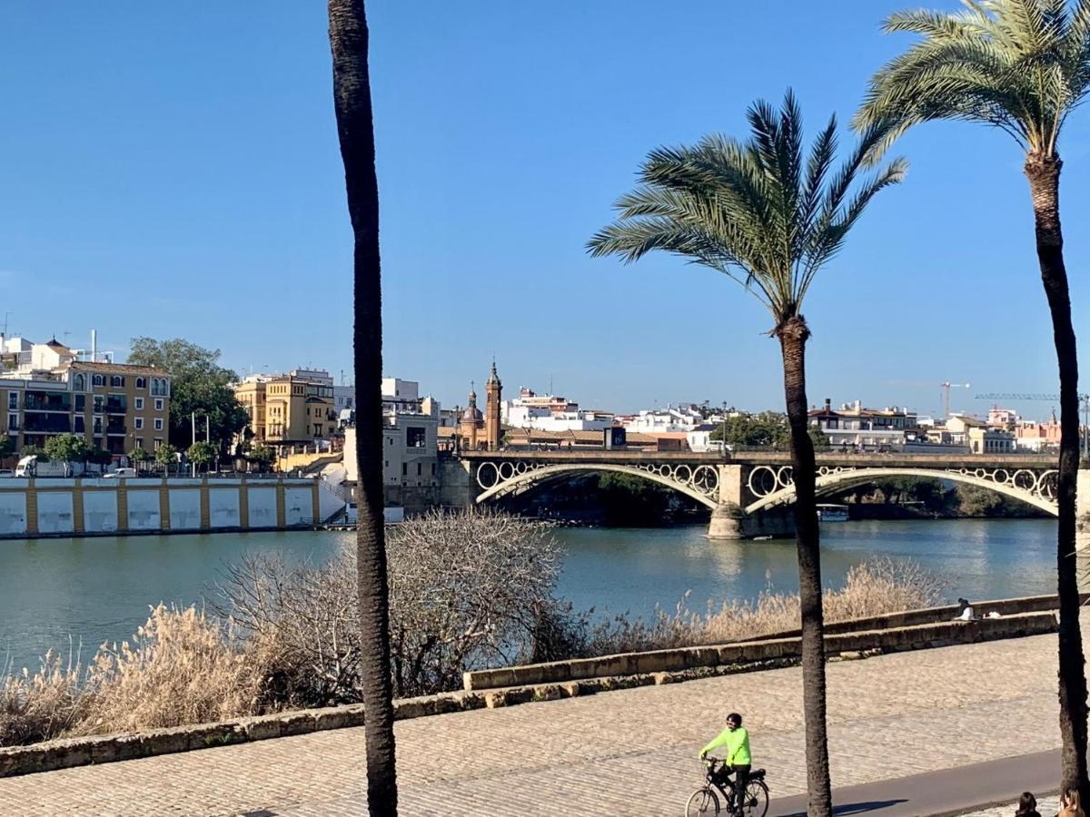 セビリア Fam Sevillian Townhouseヴィラ エクステリア 写真